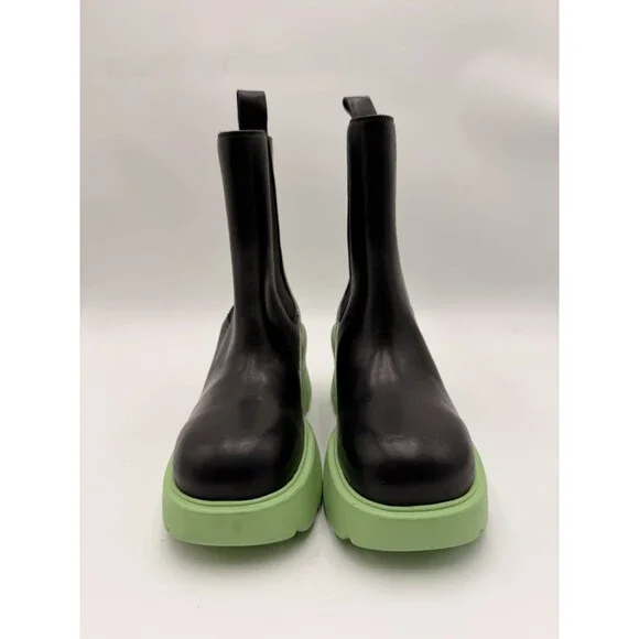 Women’s Bottega Veneta Flash Chelsea boots Black Leather / Green Rubber Size 37 - Picture 2 of 6